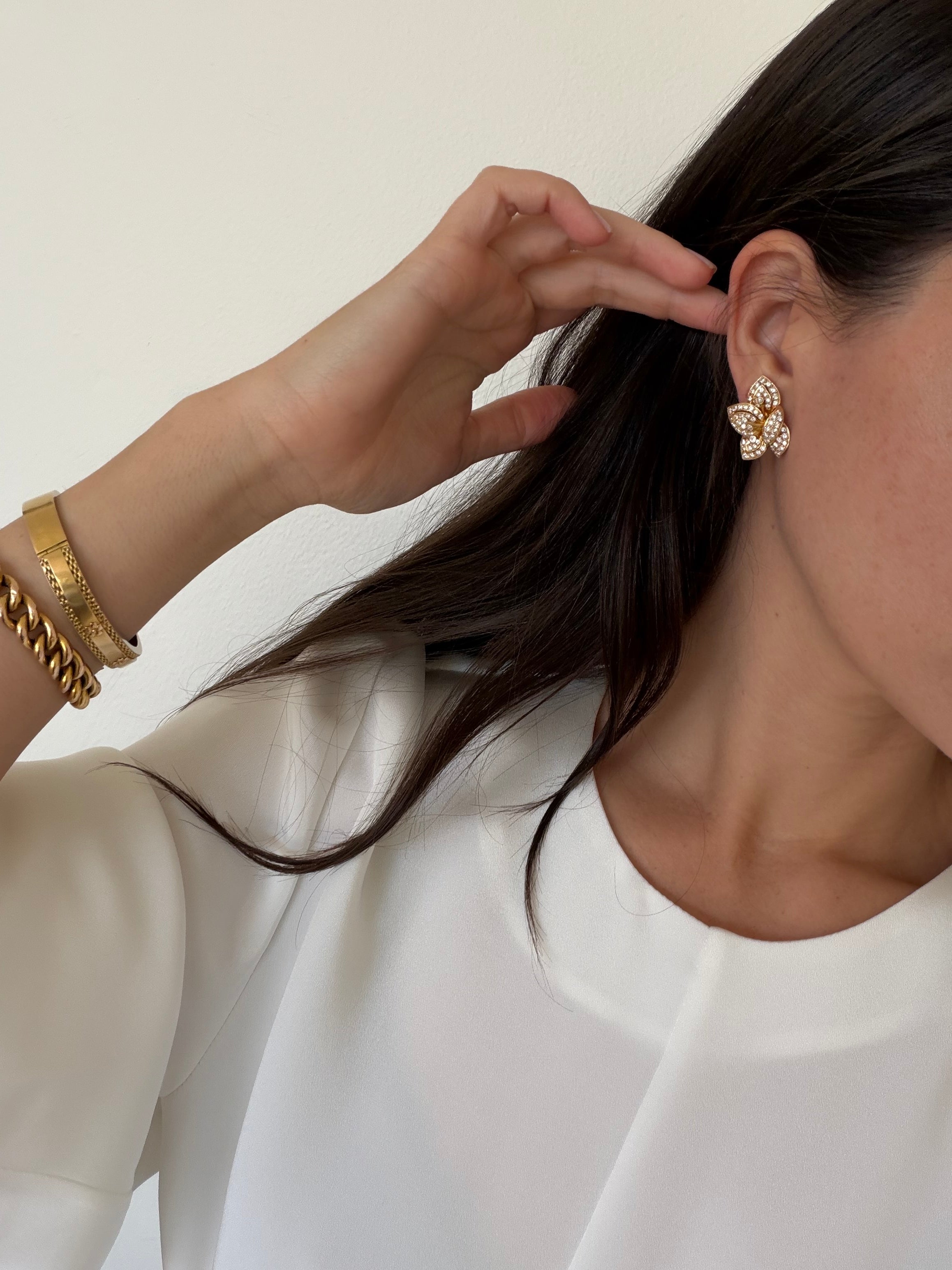 Vintage 18ct gold & diamond floral earrings