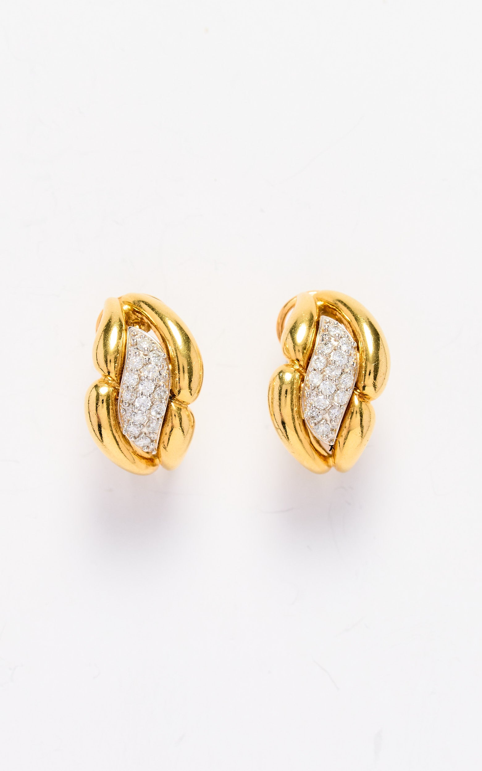 Vintage 18ct gold & diamond earrings