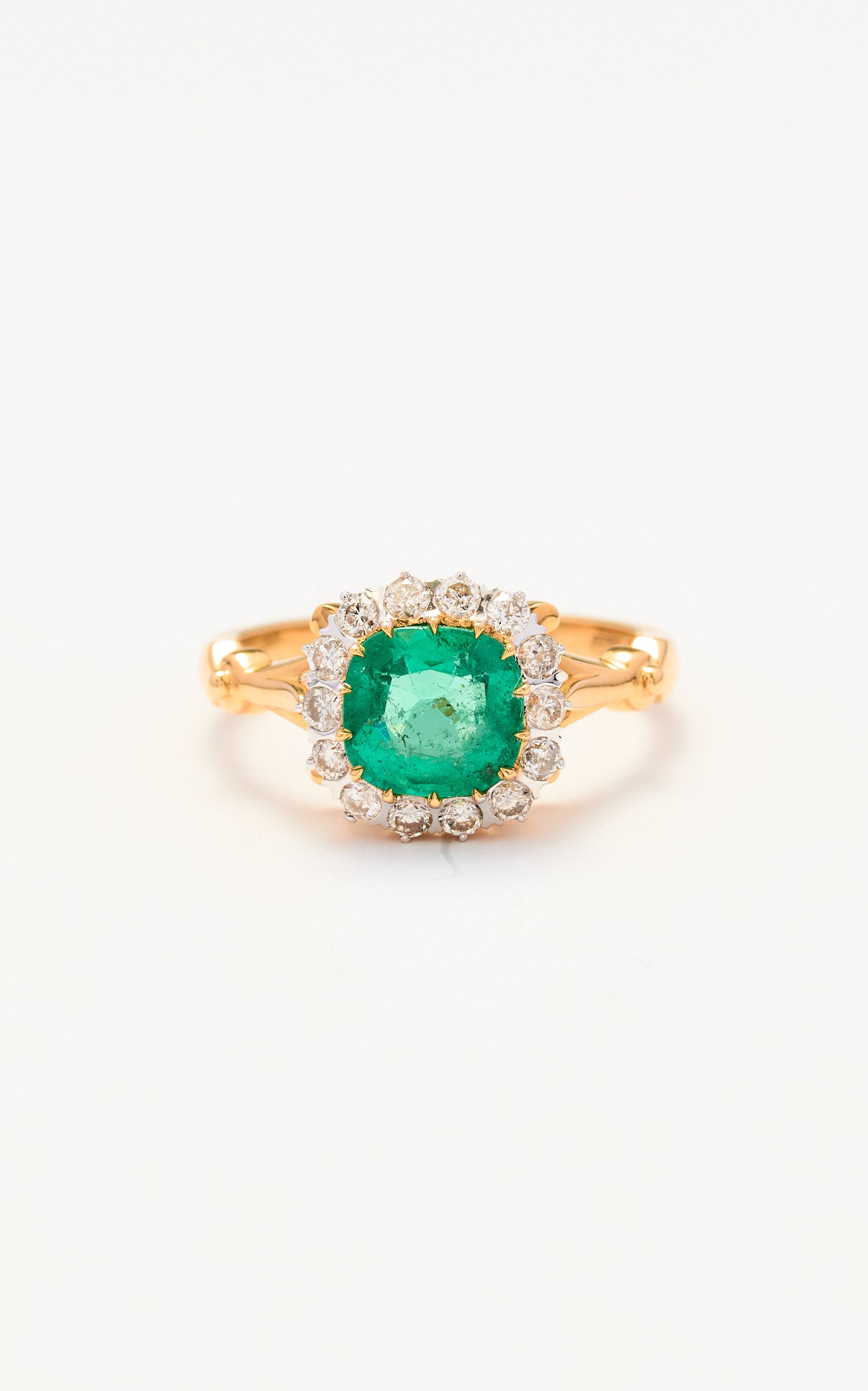 18ct gold emerald and diamond cluster ring