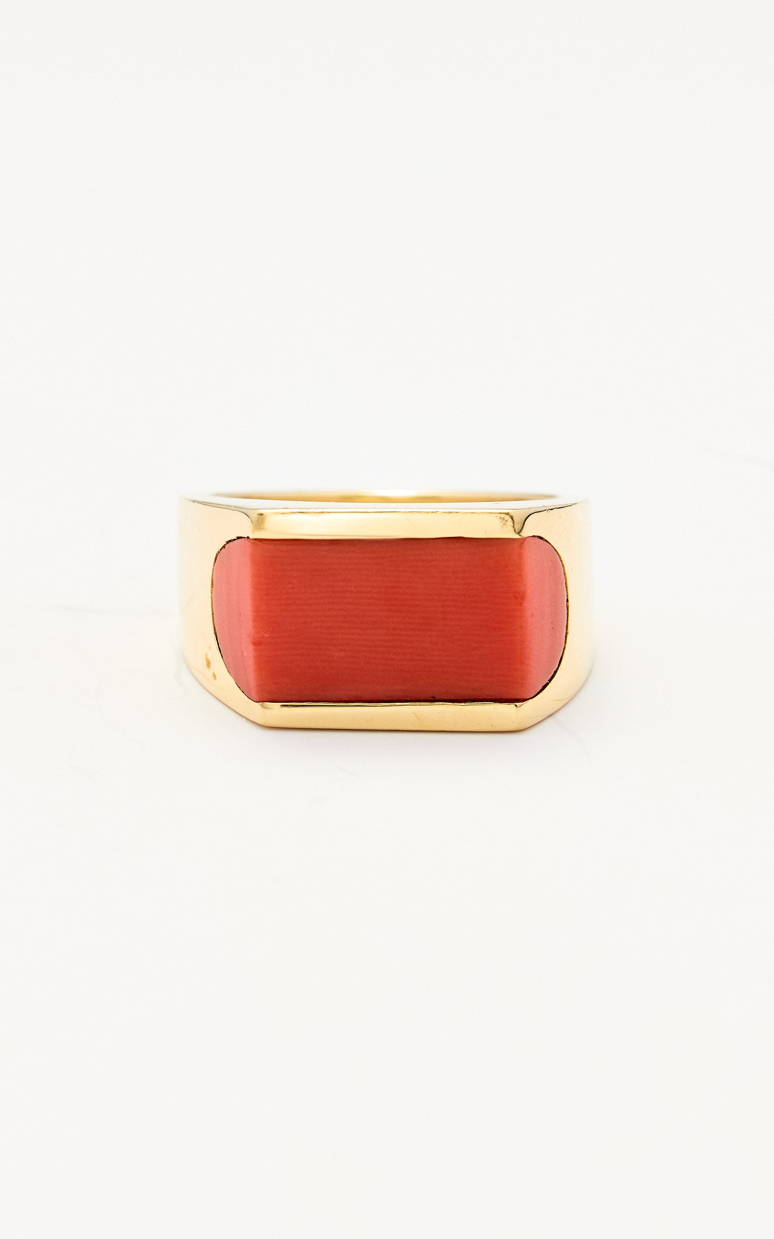 Vintage Italian 14ct gold & coral signet ring