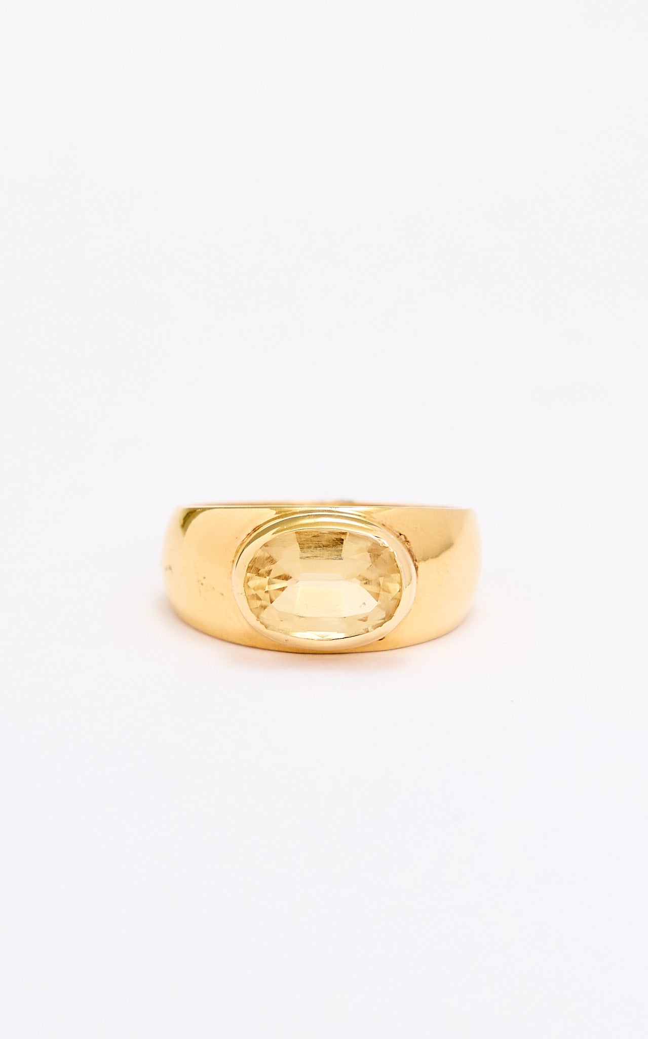 18ct gold & citrine ring