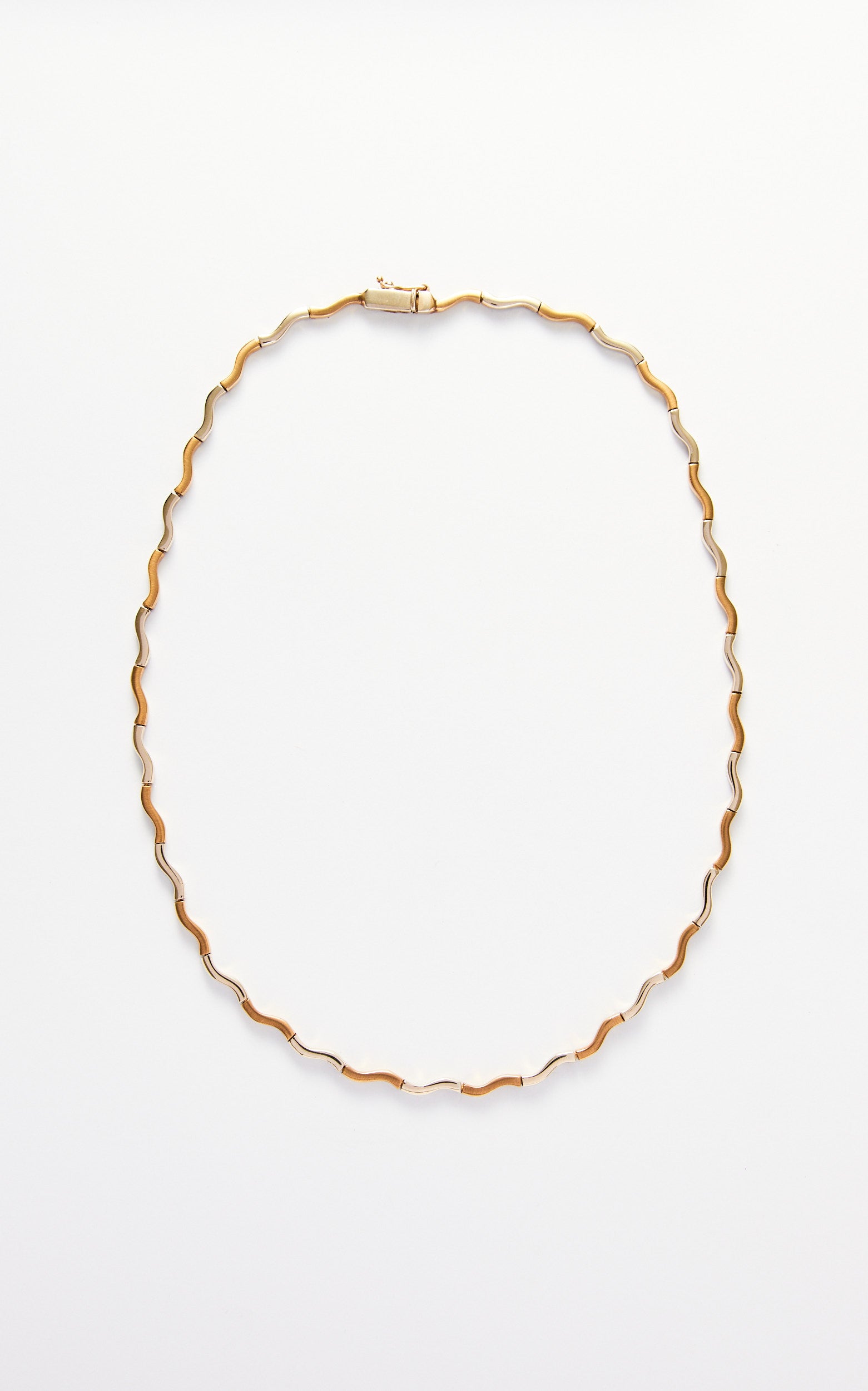 Vintage 9ct Gold Wavy Collar