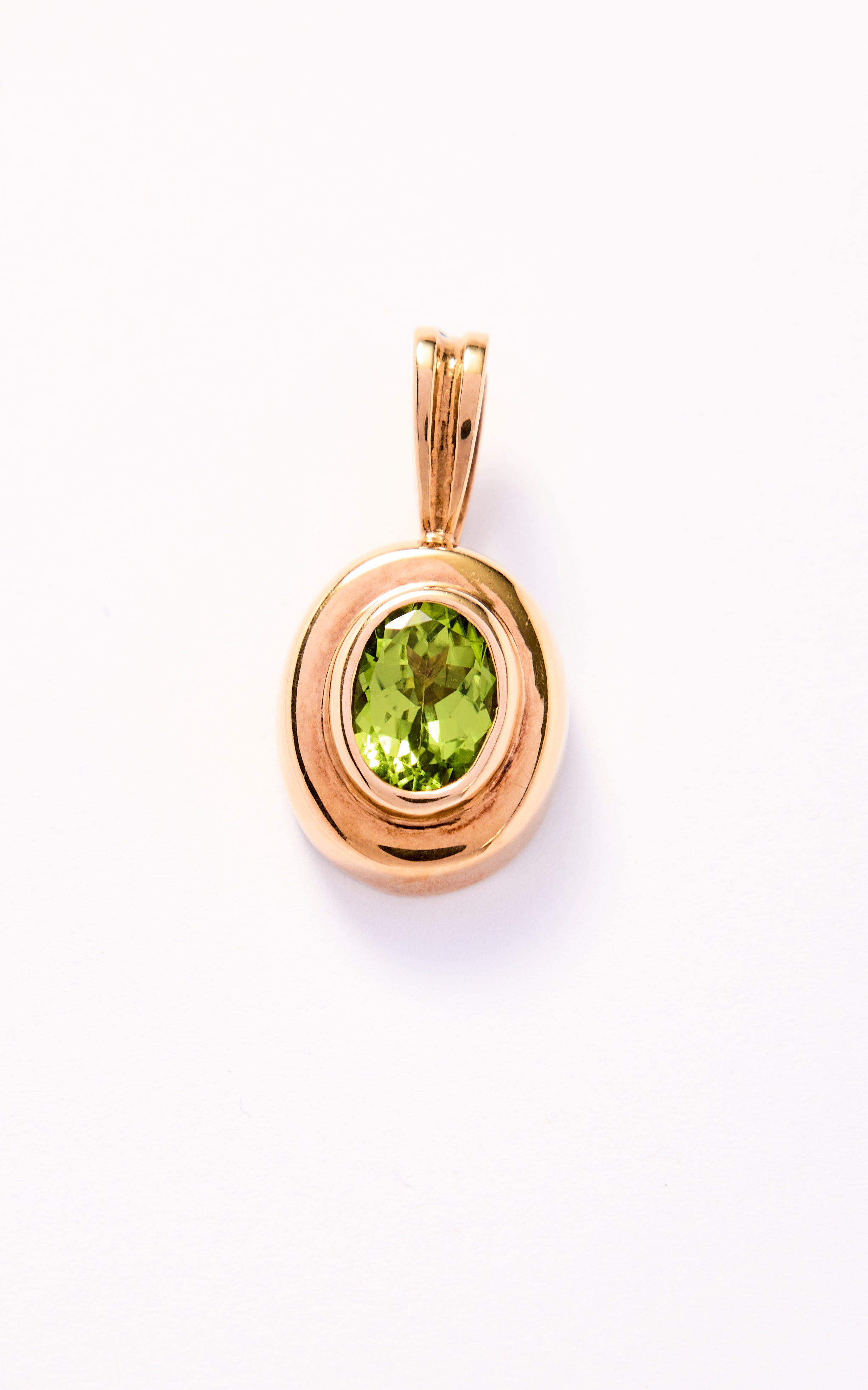 Vintage 9ct gold Peridot Pendant