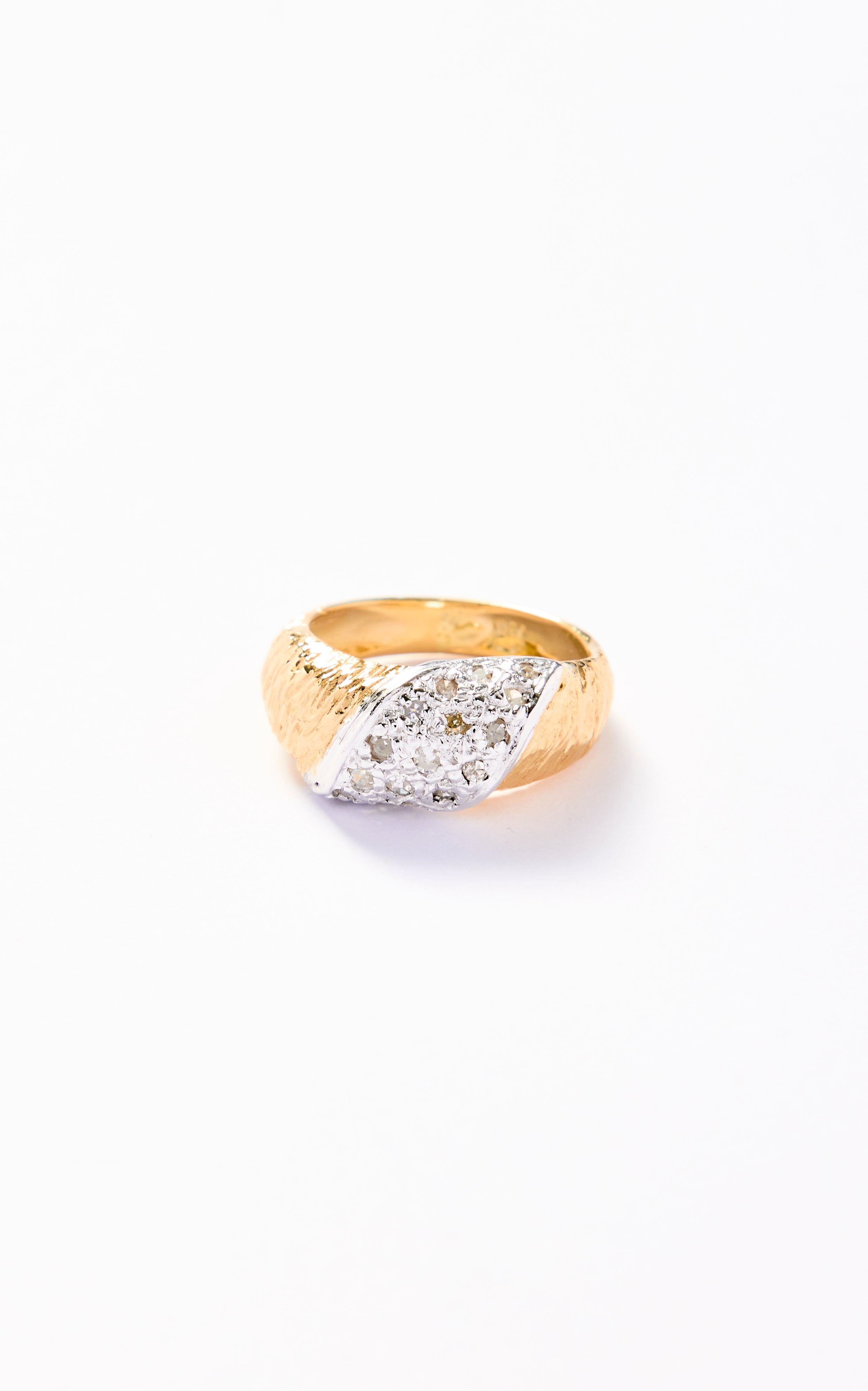 18ct Gold & Diamond Ring