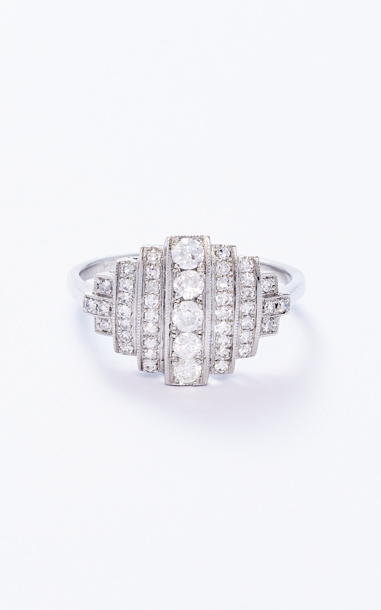 Art Deco 18ct Diamond Ring
