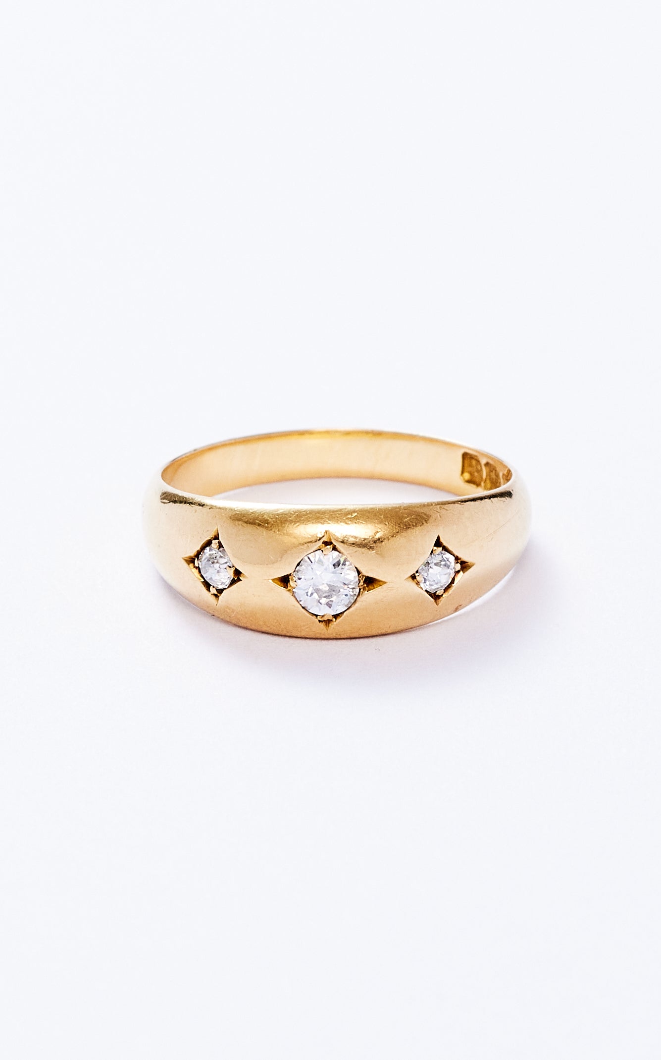 Antique 18ct Gold & 3 Diamond Gypsy Ring