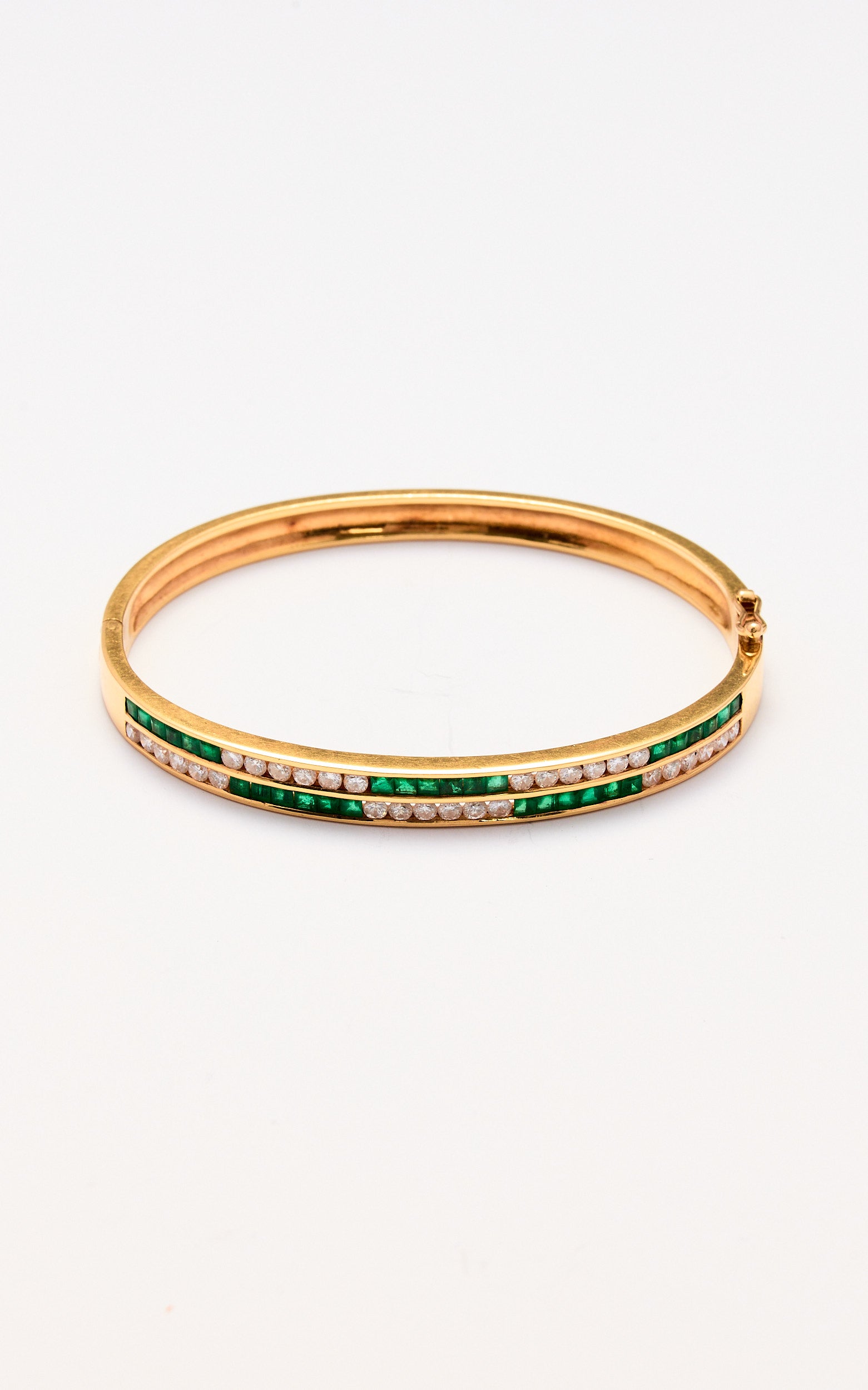 18ct Gold, Diamond & Emerald Bangle