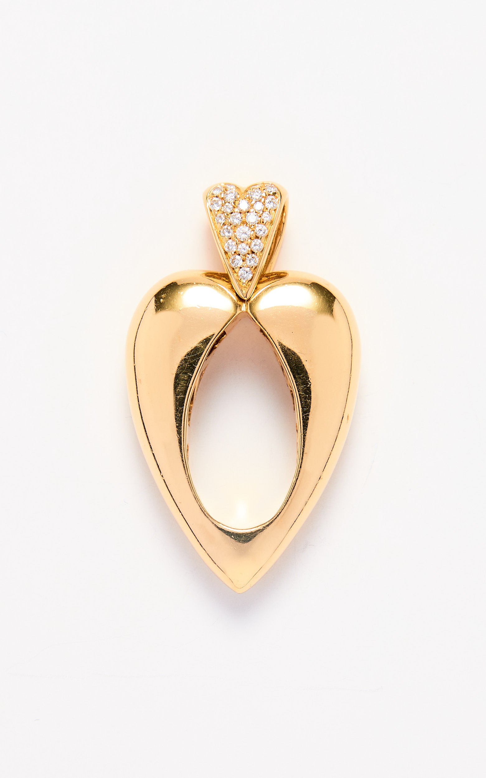 Vintage Piaget heart pendant 18ct gold with diamonds