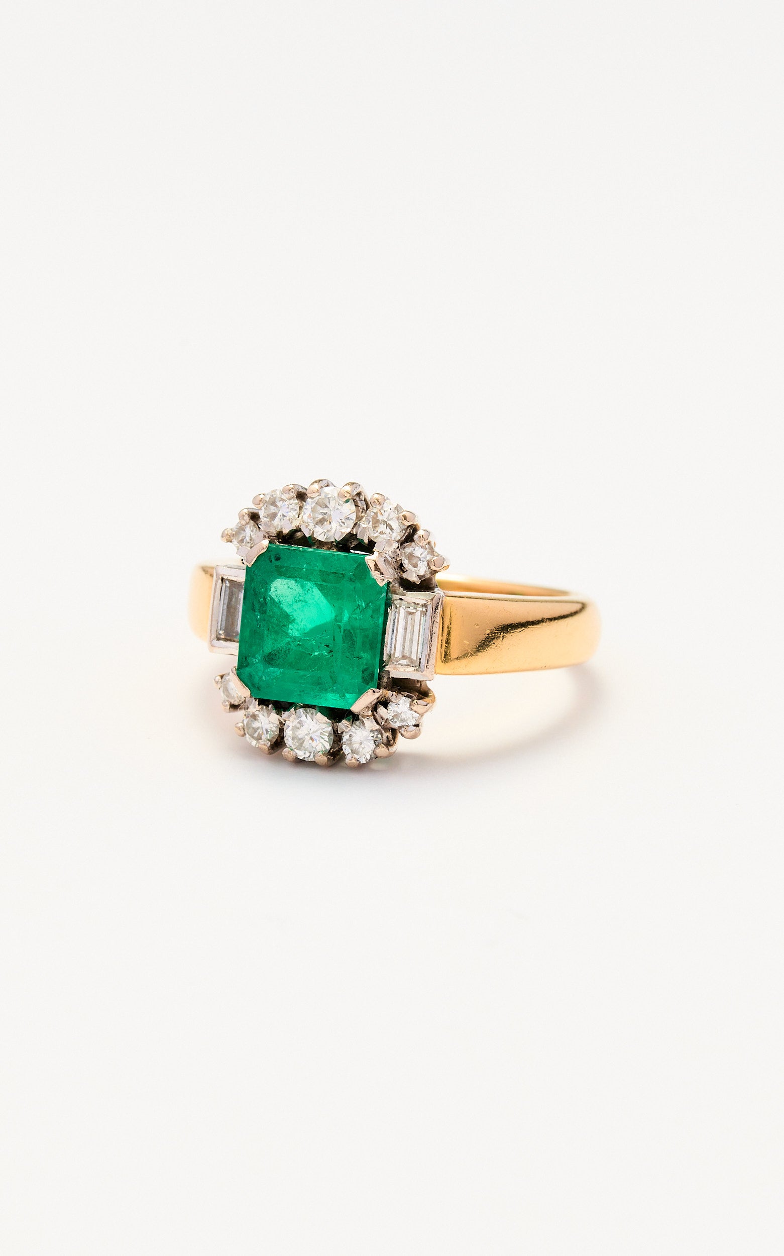 Vintage 18ct gold, emerald & diamond ring