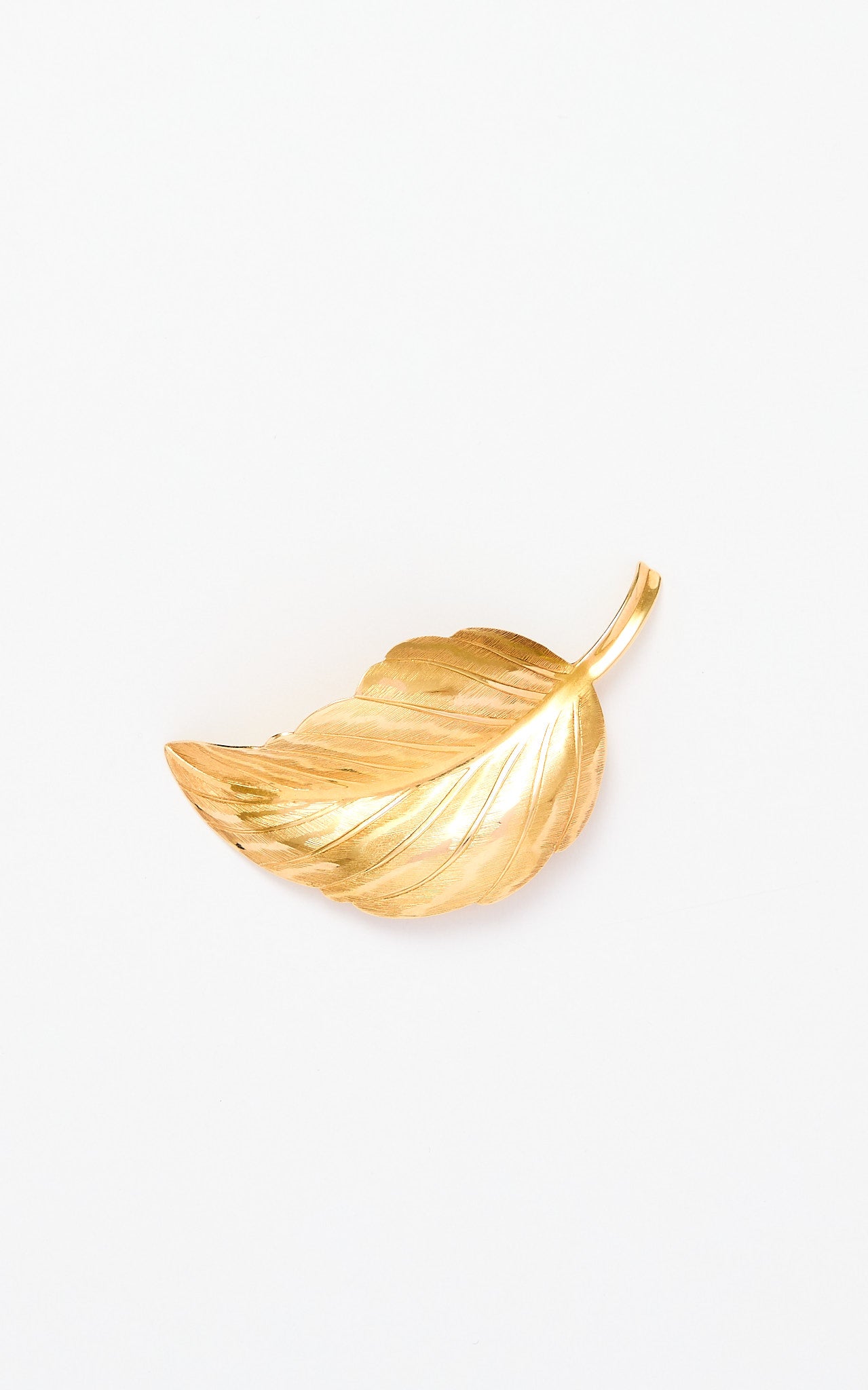 Rare vintage Tiffany & Co 14ct gold leaf brooch