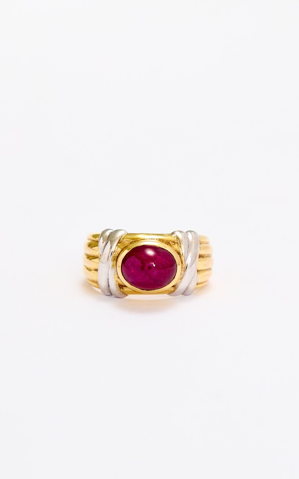 18ct gold ruby ring