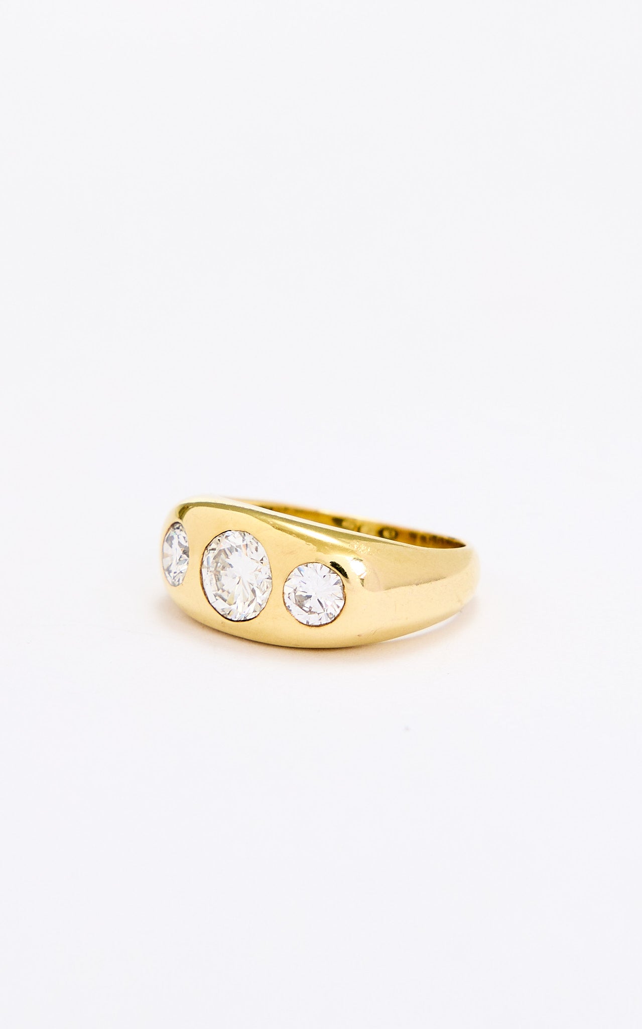 14ct gold diamond gypsy ring
