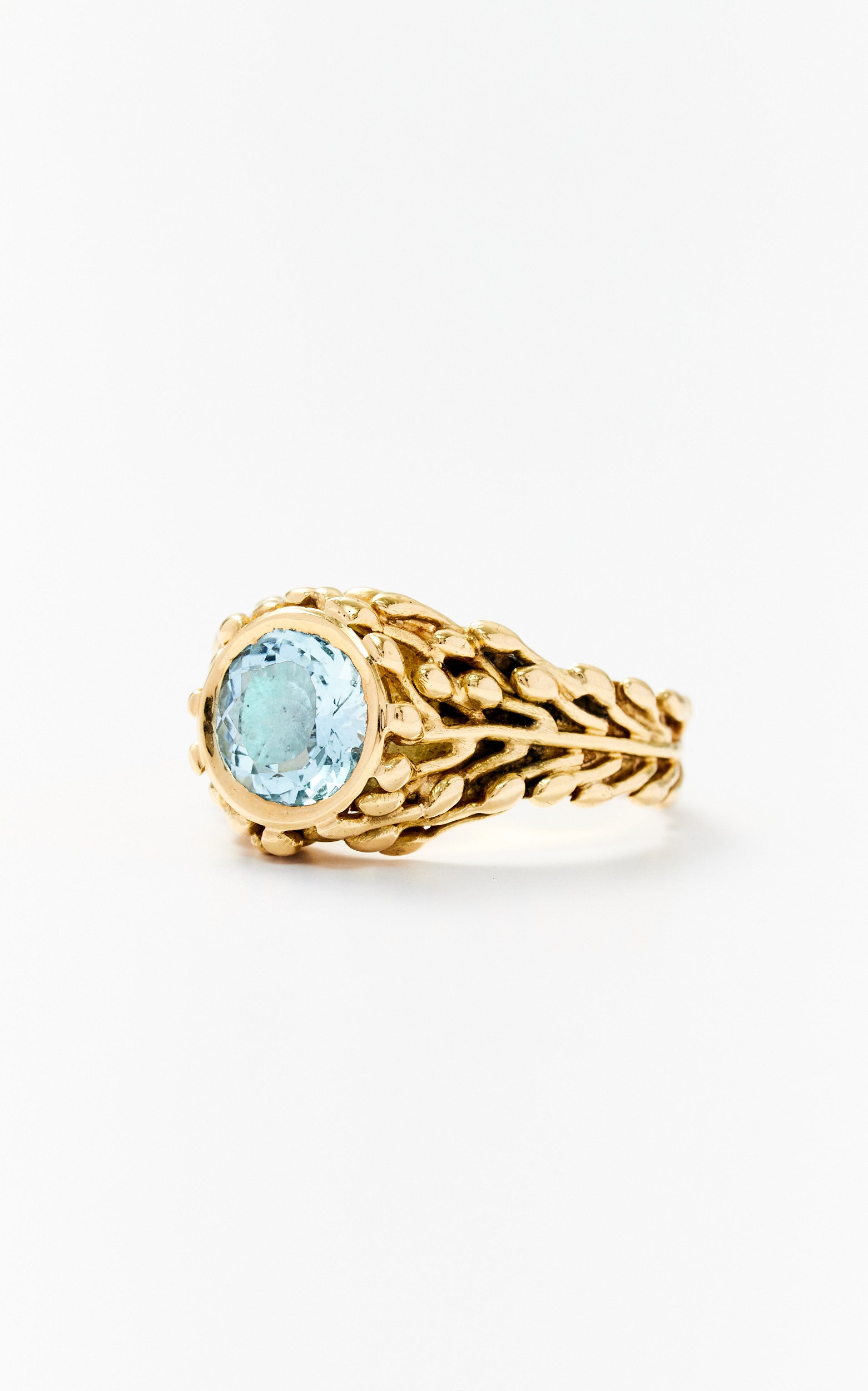 Vintage 18ct Gold Aquamarine Ring