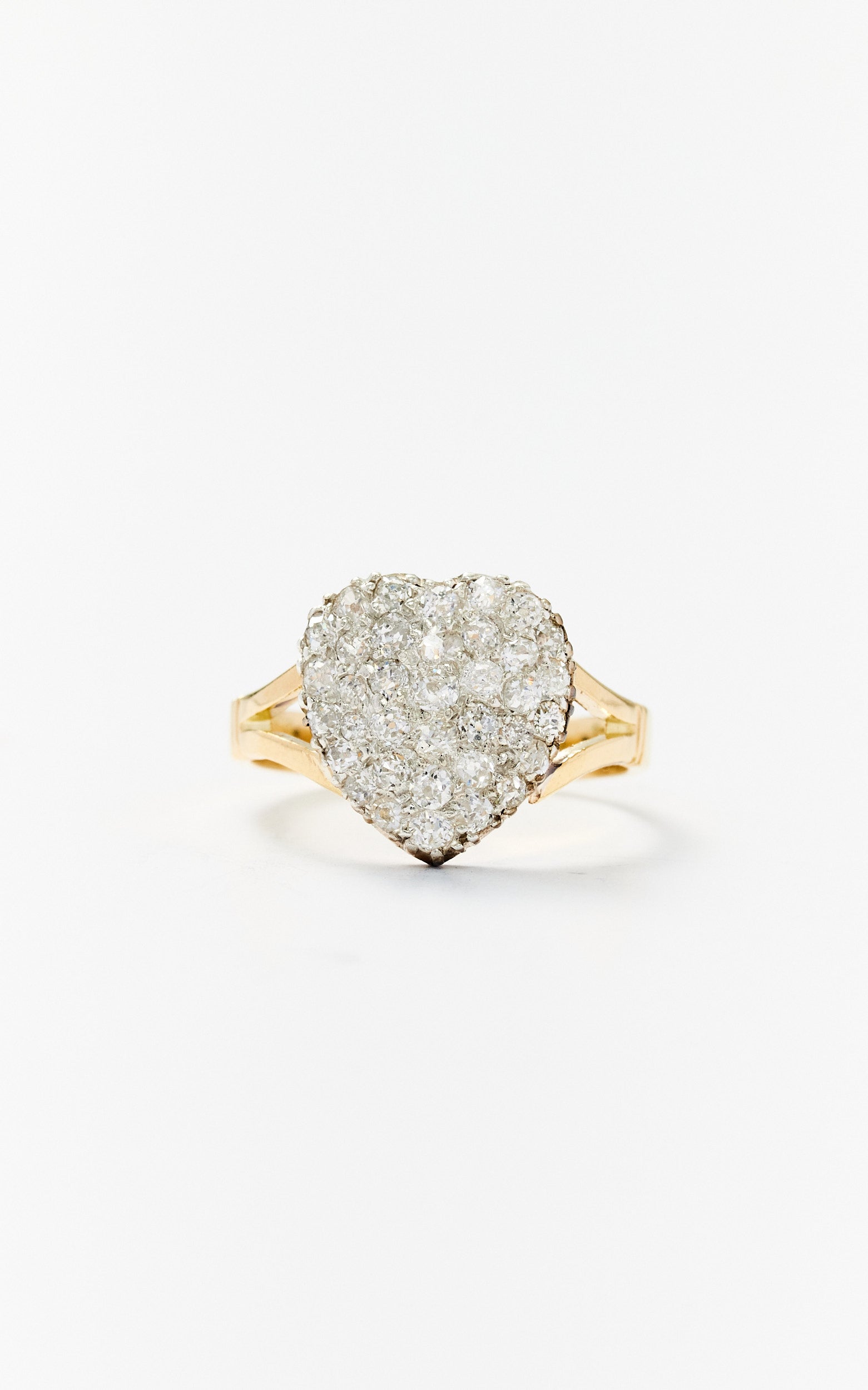 Antique 18ct gold & Diamond heart ring
